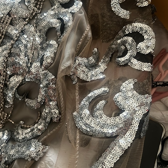 Custom made diamond bday dress - Picture 5 of 7